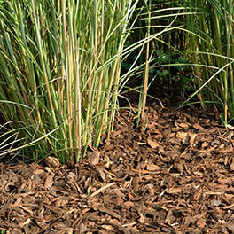 Zand, grind en grond Spaansen in Big Bags of los gestort